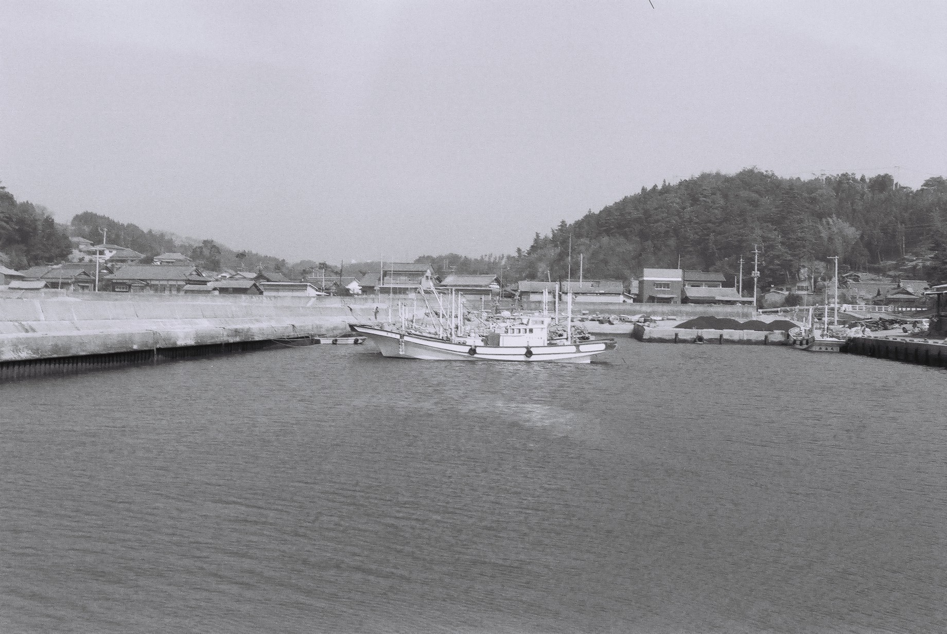 07 小浜漁港(昭和55年4月、いわき市撮影)