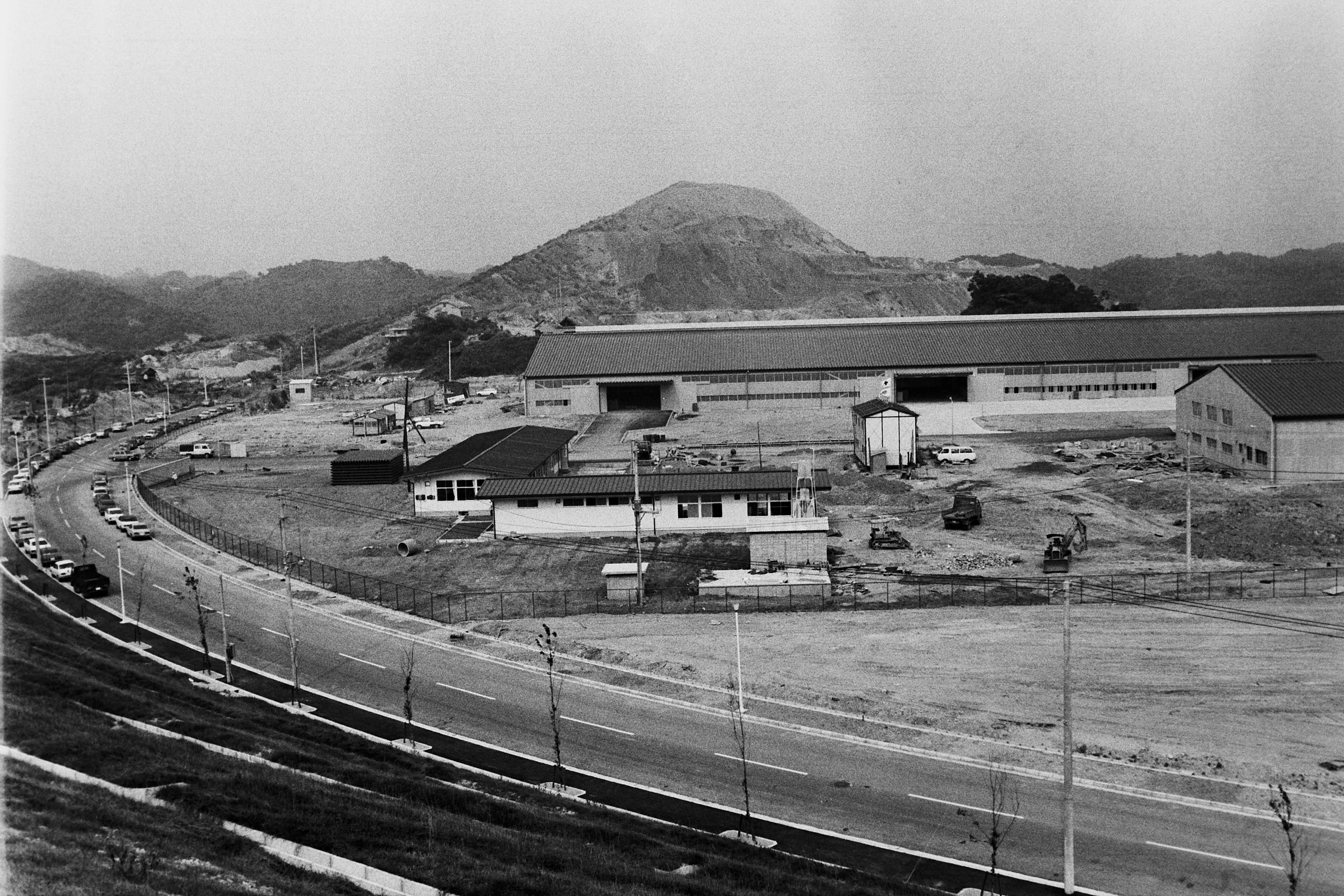 一部では工場が建設　〔昭和48年7月　いわき市撮影〕