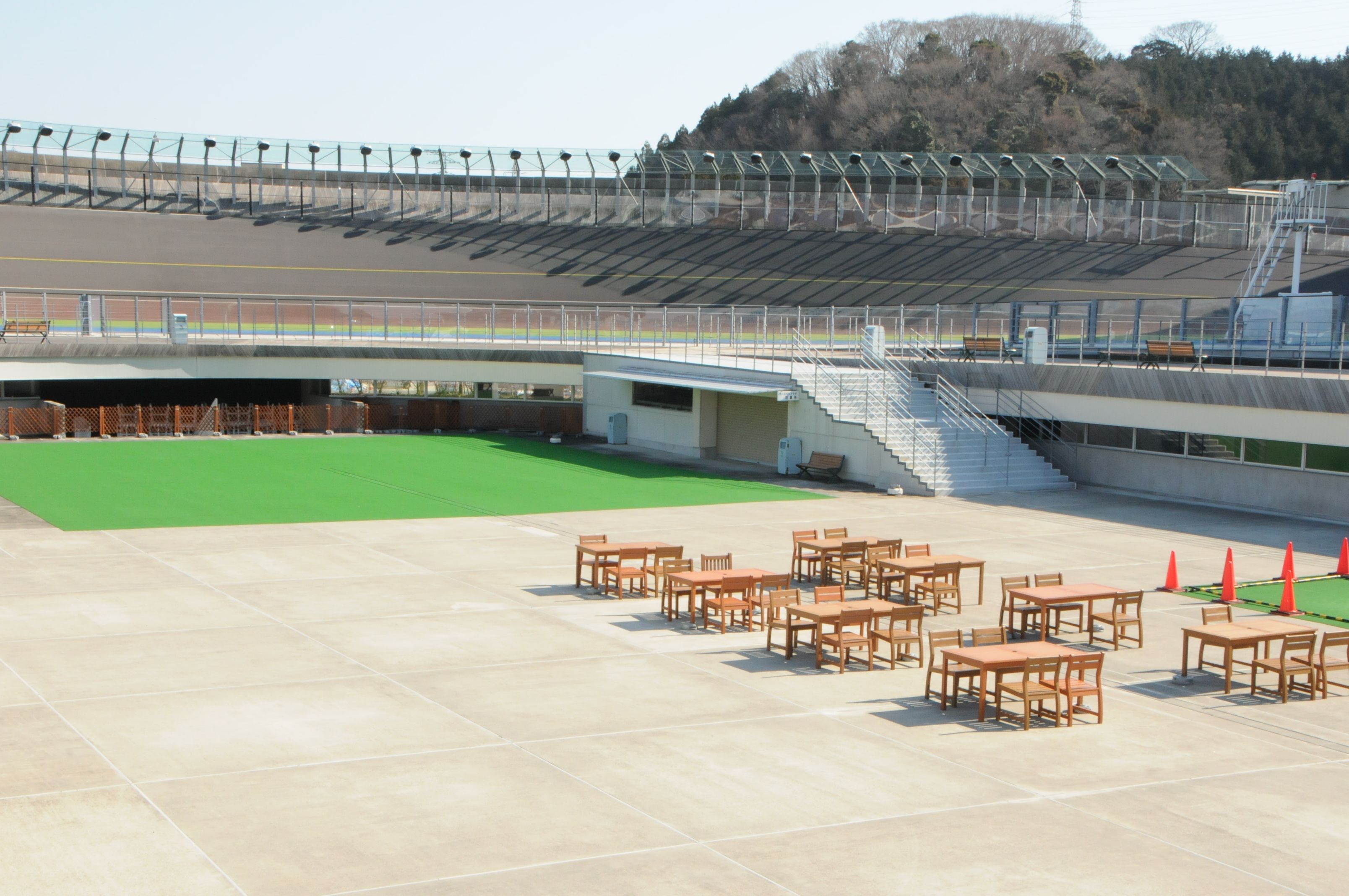 カーニバルプラザ