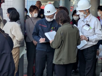 各班との情報連携の様子