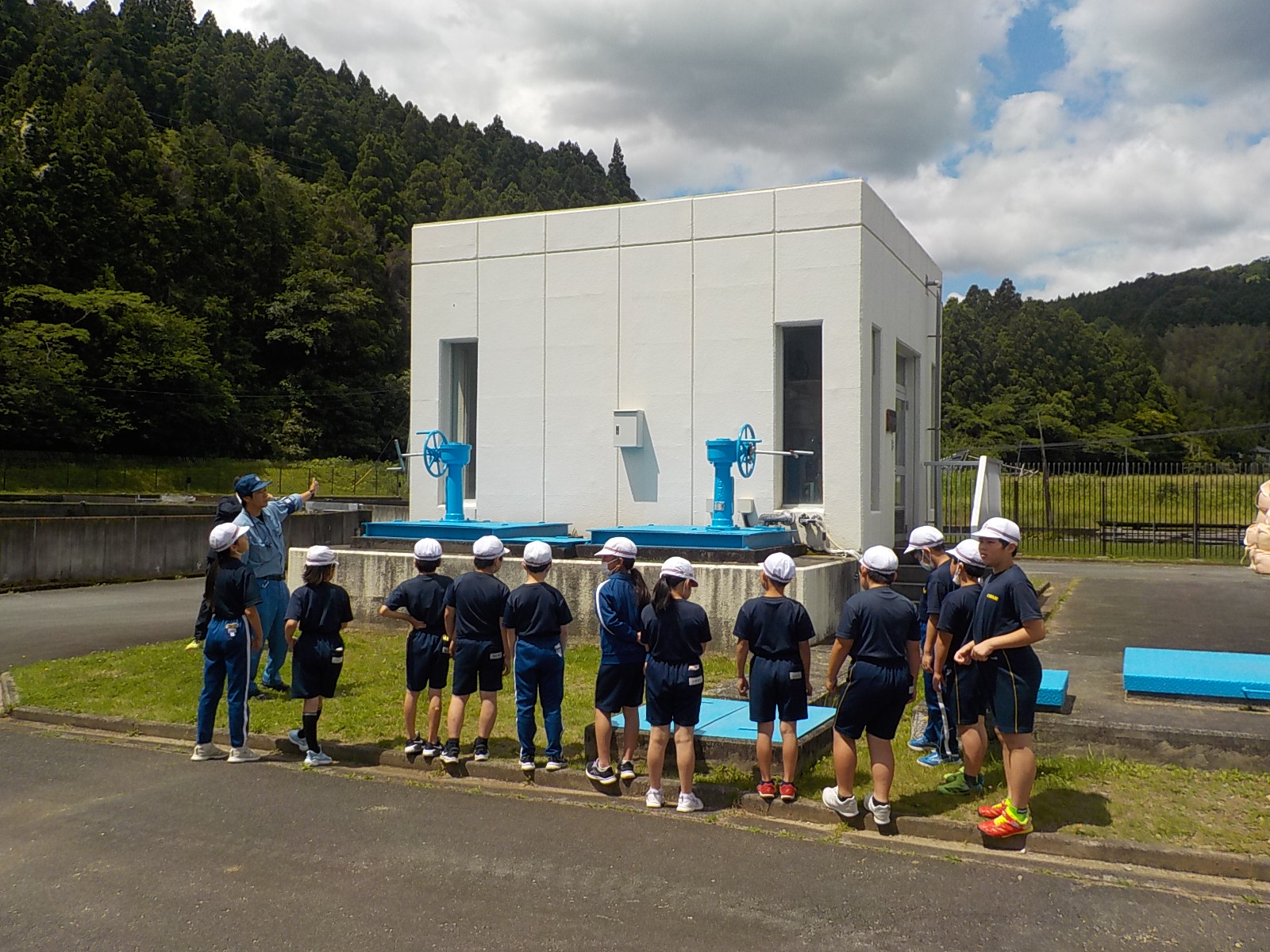 浄水場見学の様子